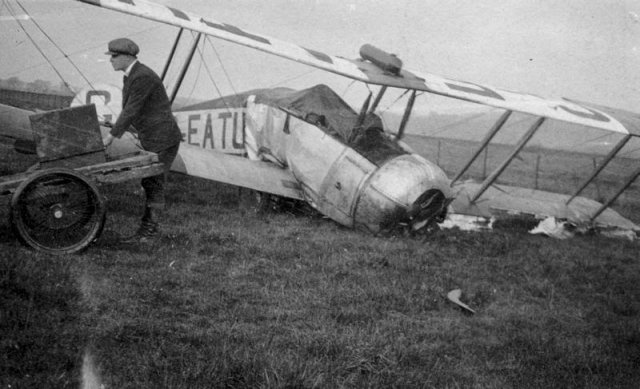 g-eatu avro 504k crashed 1927 or 1928 0751-0165